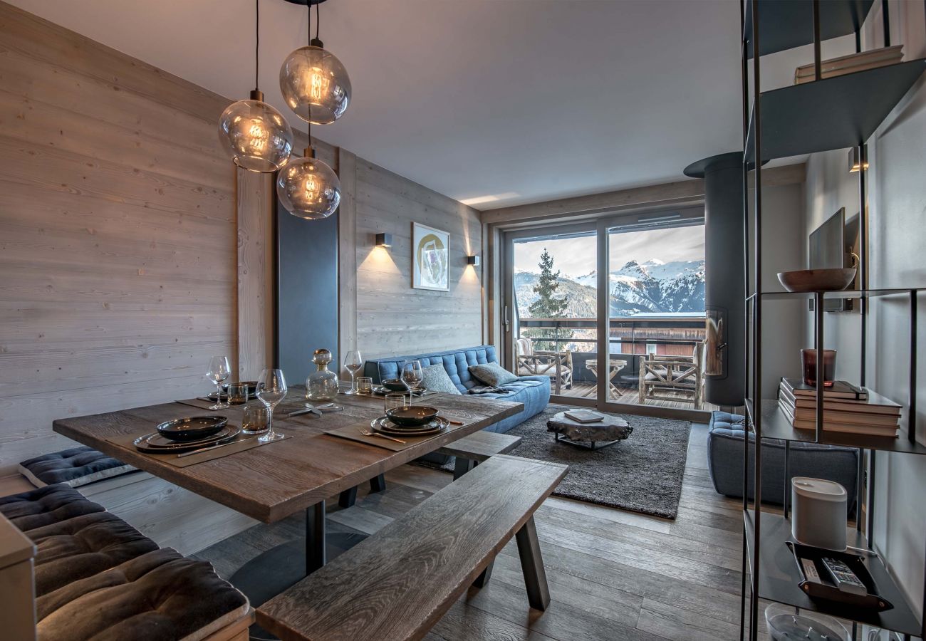 Courchevel residence ski in out,  Courchevel temperature February ?, Alps airbnb luxury, holiday rental with swimming pool 