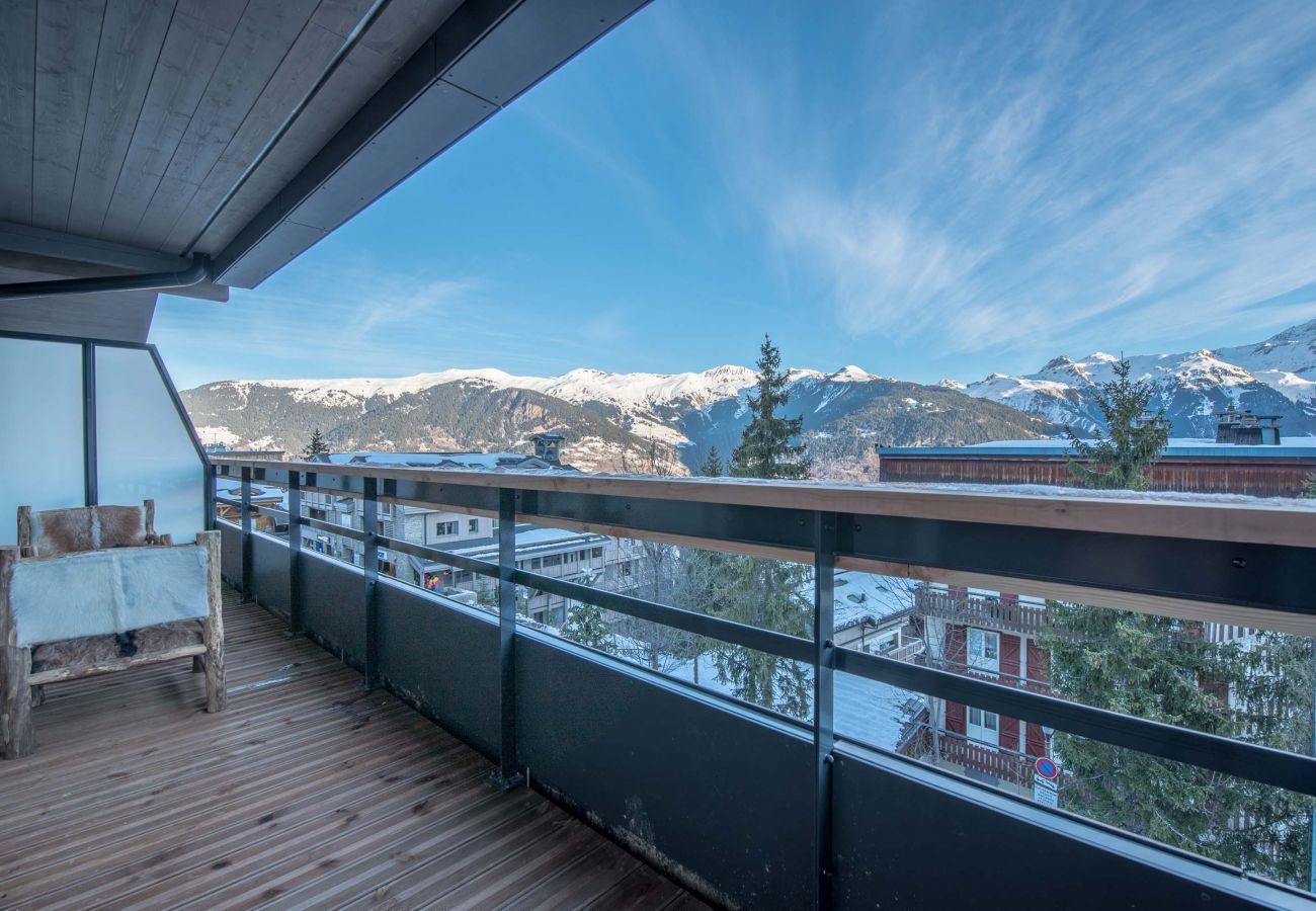 Courchevel residence ski in out,  Courchevel temperature February ?, Alps airbnb luxury, holiday rental with swimming pool