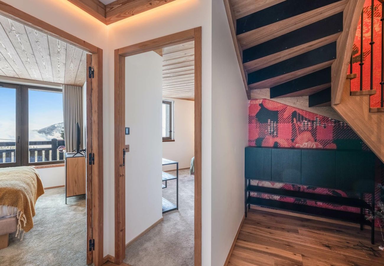 Apartment in Courchevel - Winter Courchevel -- Le Mistero, SKI IN OUT, 8pax