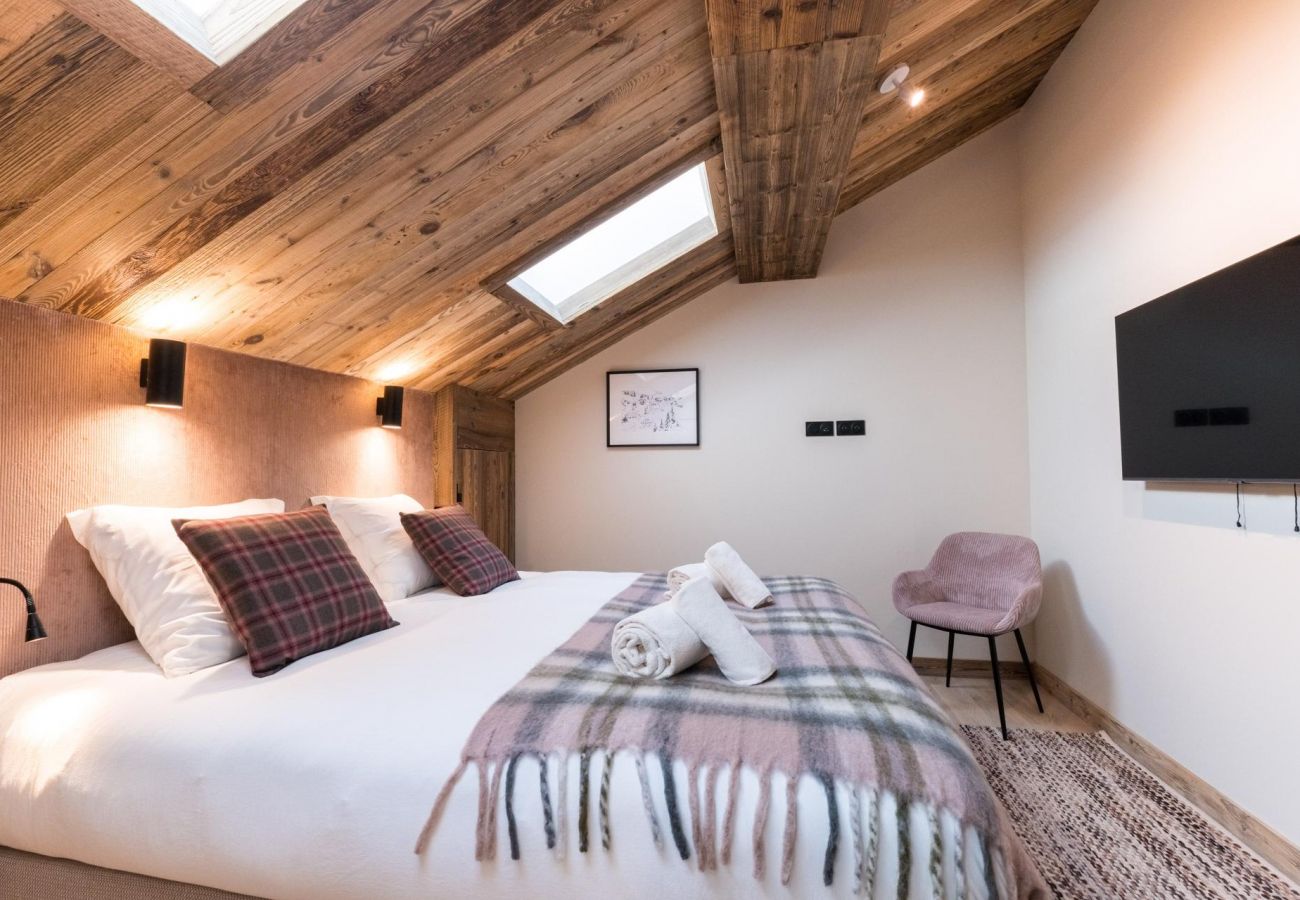 Méribel flat rental close to the slopes and the centre, prestige mountain concierge, airbnb luxury agency, 8 people, alps 