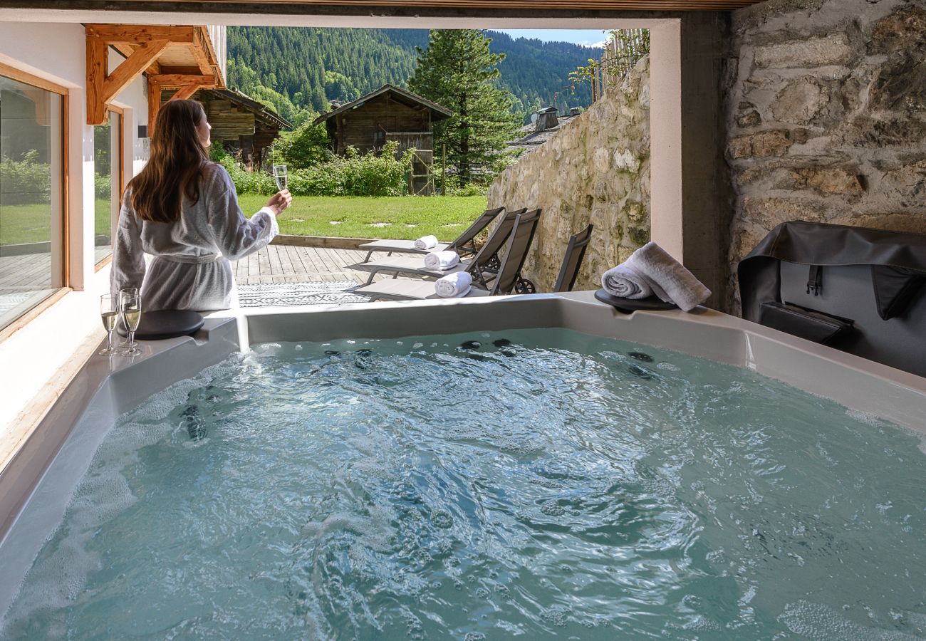 Chalet in La Clusaz - LCZ- Chalet Osmose 22 - Piscine-Sauna-Jacuzzi