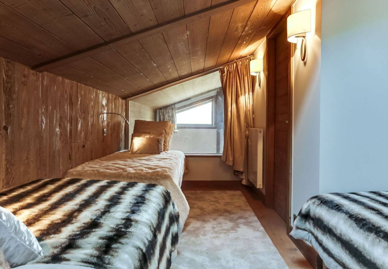 Apartment in Courchevel - Winter Courchevel -- Carre Blanc 250 de standing