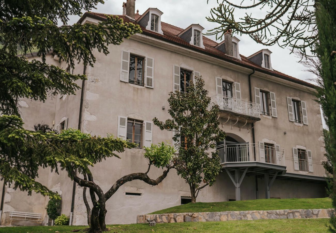 Country house in Veyrier-du-Lac - Au Domaine de Veyrier-Du-Lac, 21 pers.