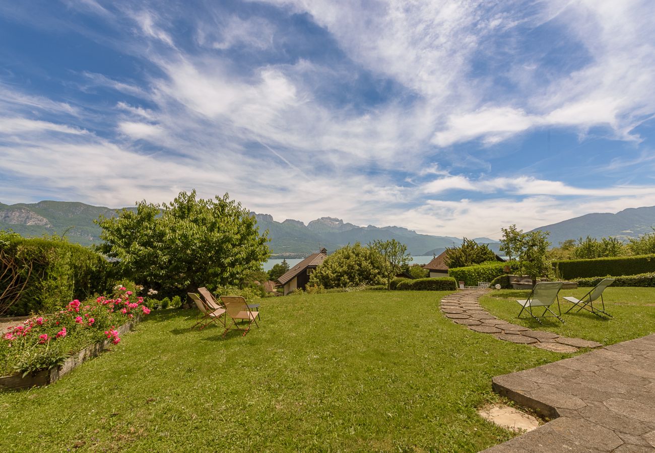 villa, famille, luxe, location saisonnière, annecy, vacances, lac,