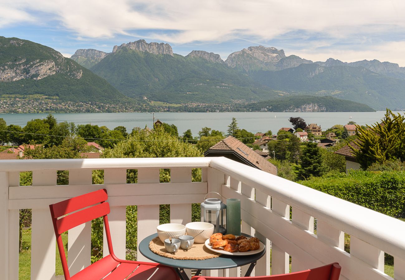 Villa à Sévrier - Elegantissime - Villa avec Vue Lac 180 -9pers