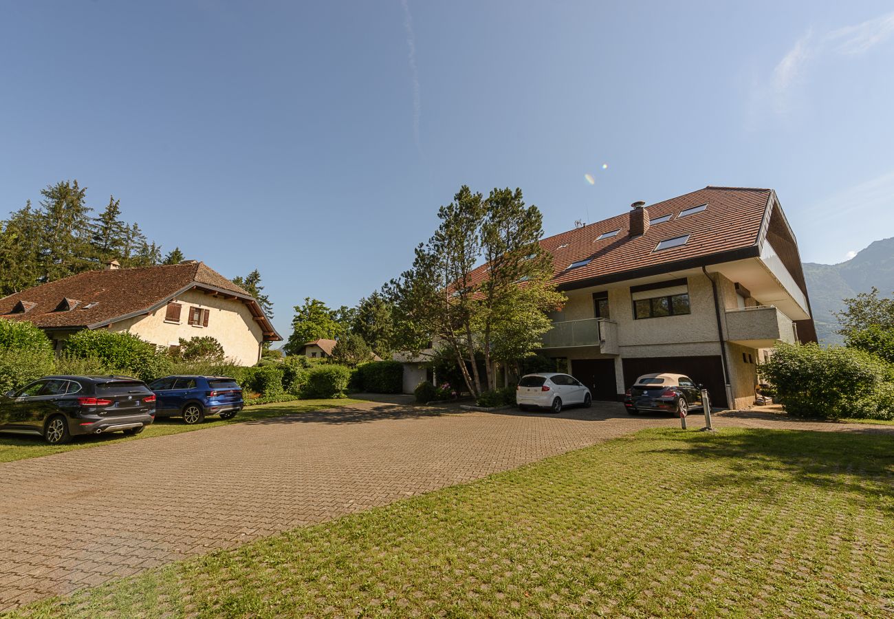 Appartement à Duingt - DUINGT - Cote Lac et Jardins, Pieds dans l'eau